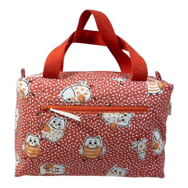Large wash bag in owl print, toiletries bag with handles and pocket.