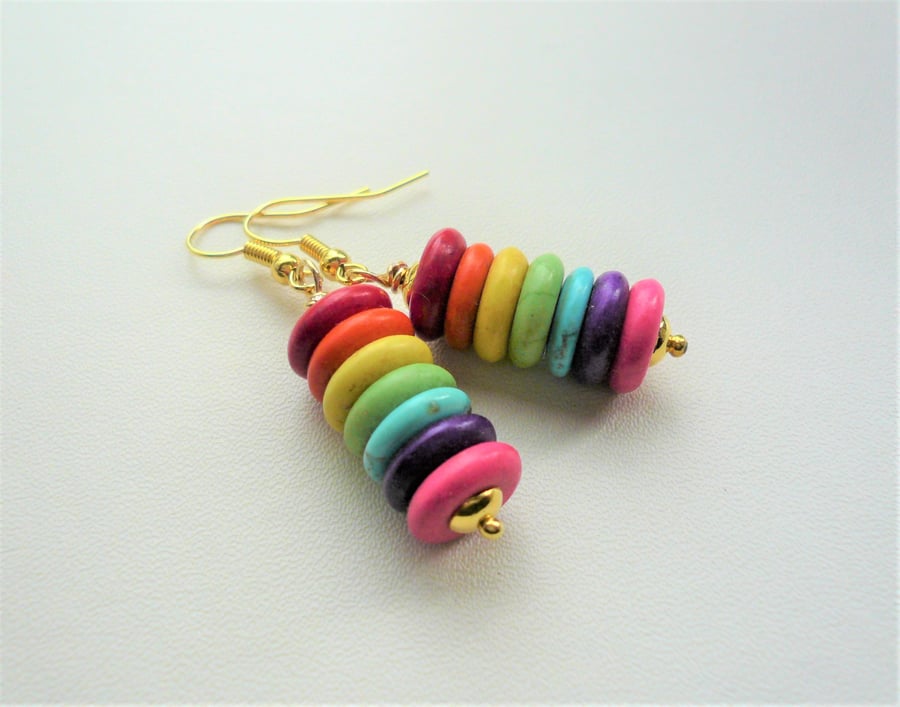 Multicoloured Rainbow Howlite Disc Gold Plated Stack Earrings    KCJ2097