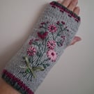 Hand Knitted Grey Gloves Embroidered With A Bouquet Of Flowers (J166)