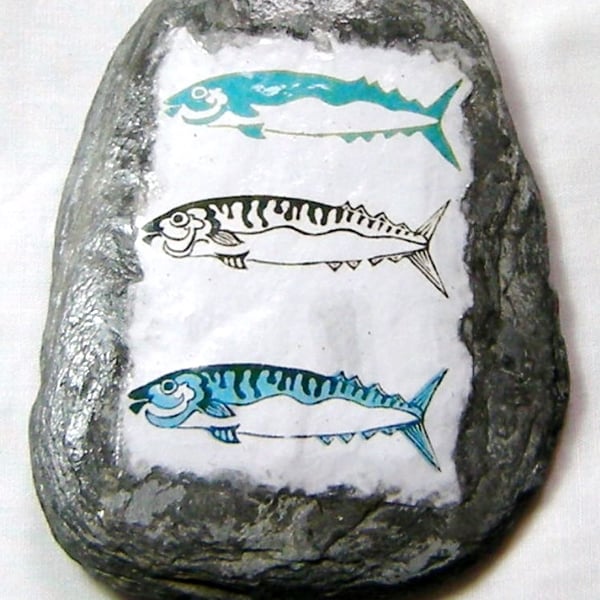 TRIO OF MACKEREL ...ON BEACH SLATE