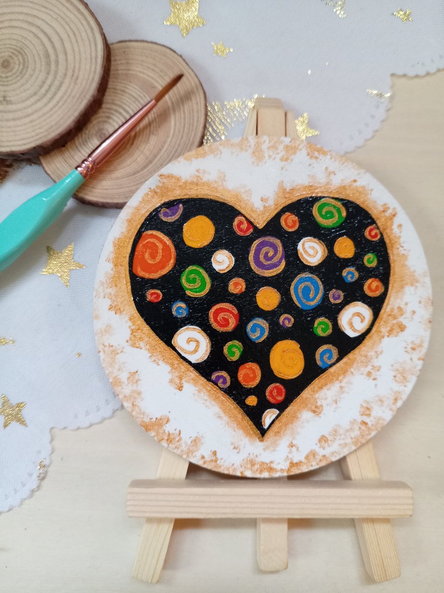 Wooden circular heart painting with easel