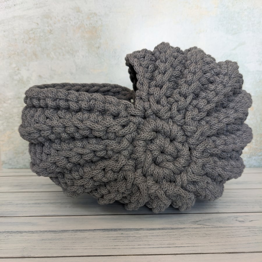 Ammonite basket, crochet shell, home decor, plant holder, nautilus, fossil