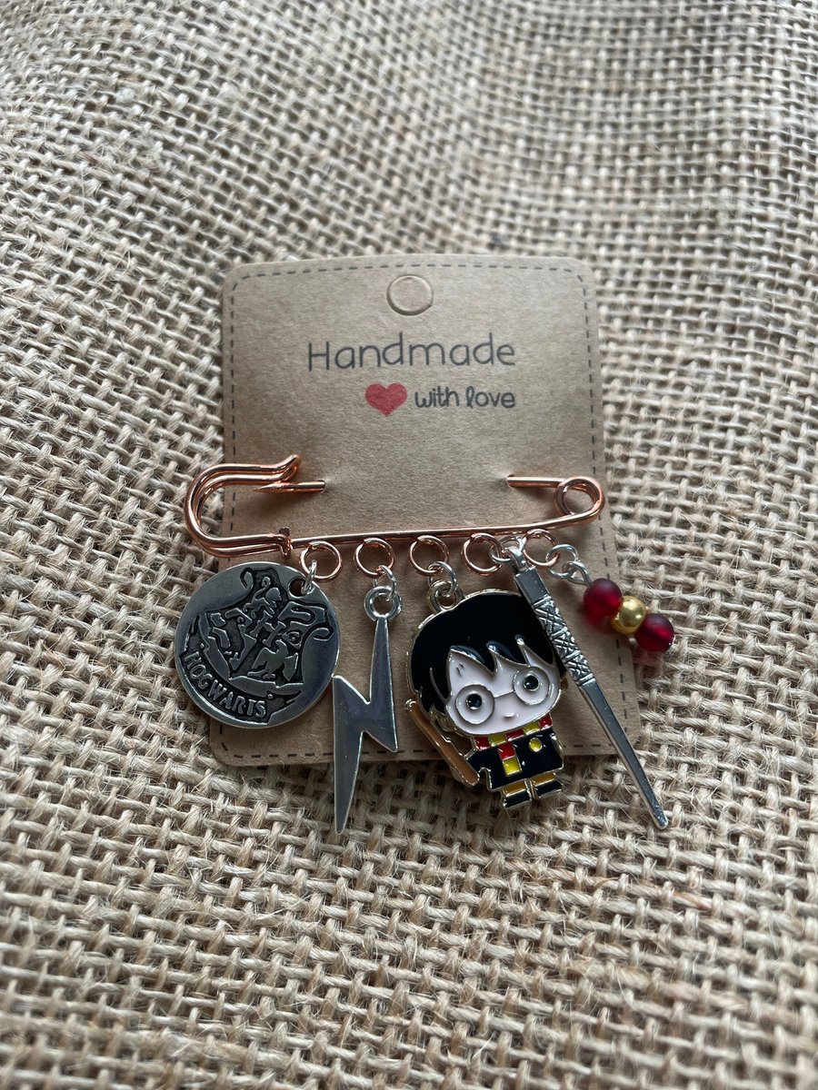 Harry Potter Kilt Pin Brooch