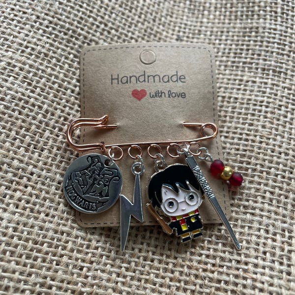 Harry Potter Kilt Pin Brooch