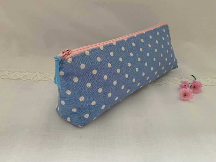 Fabric Brush Case, Pencil Case, Cosmetic Bag, Zipped Purse, Mothers Day Gift