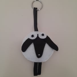 Novelty felt sheep keyring or broach