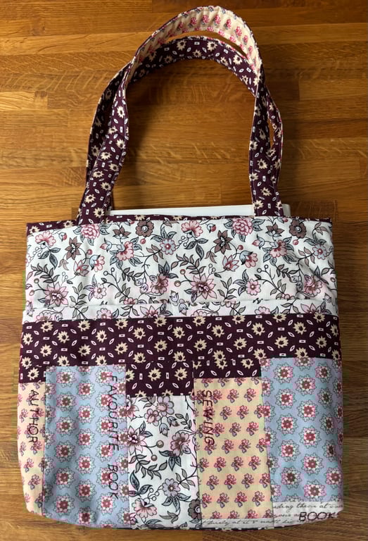 Book Project Bag With Embroidery.