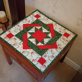 Quilted Christmas Table Topper