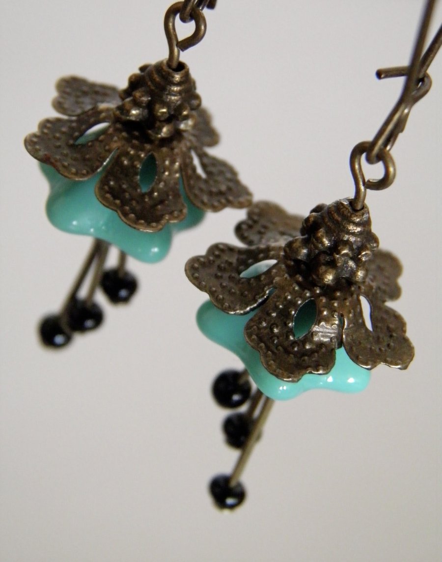 Turquoise Flower Earrings Vintage Style
