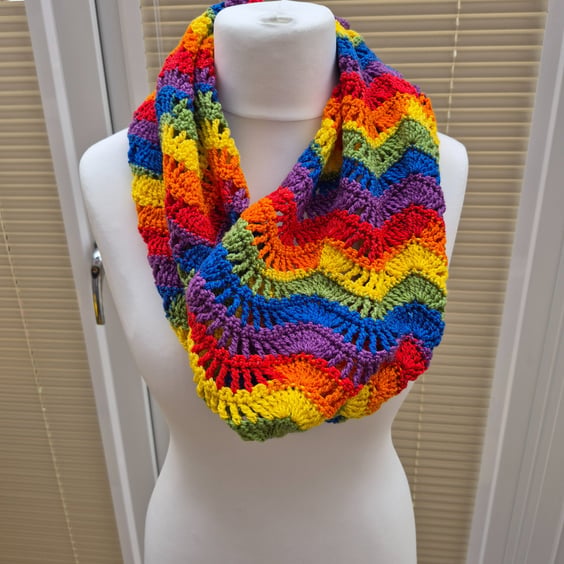Crochet cowl