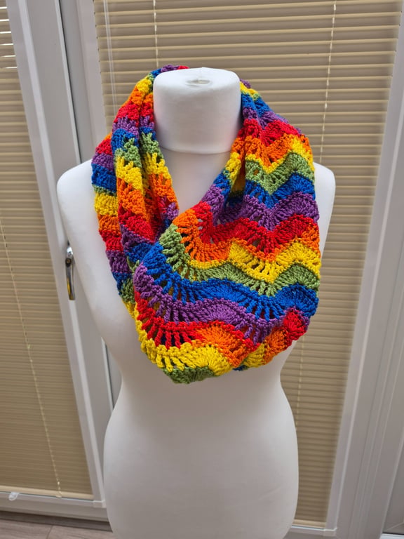 Crochet cowl