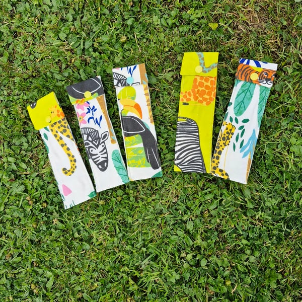Set of 5 fun pencil cases