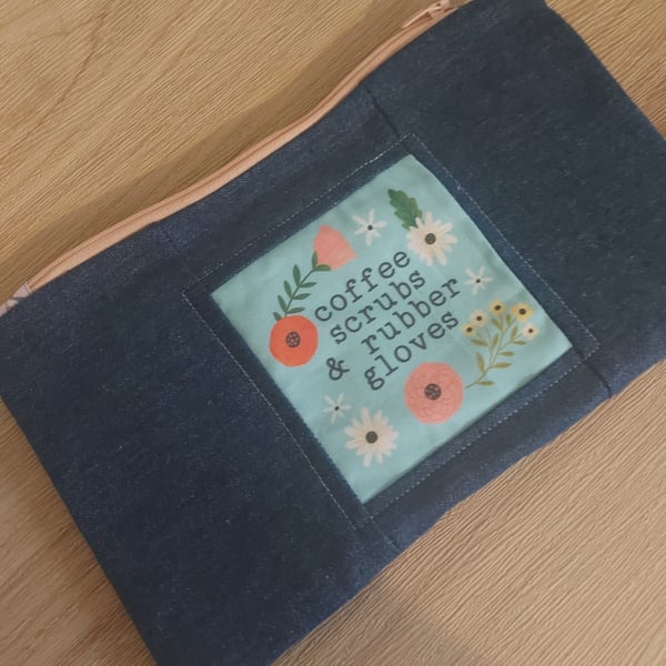 coffee scrubs & rubber gloves make up bag 