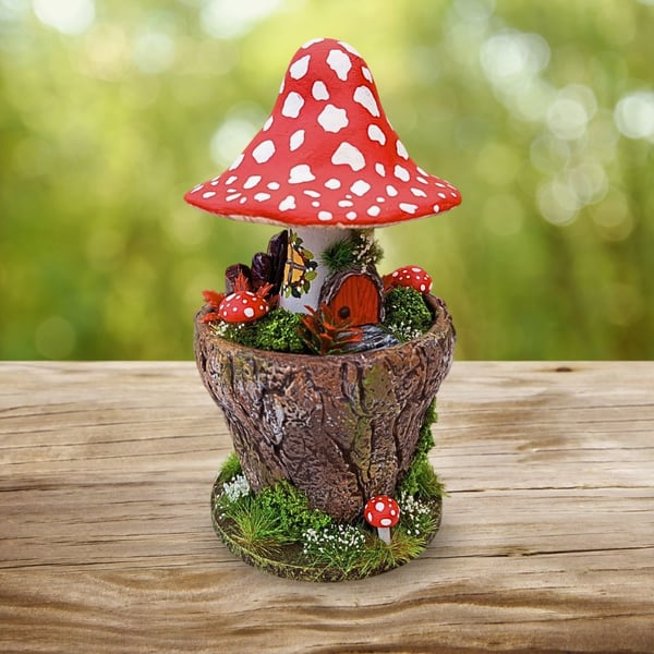 Decorative Mushroom Cottage in a Pot