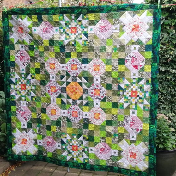 Handmade Patchwork Quilt by Diane Davis The Green Wonder Quilt 67" Square170cm  