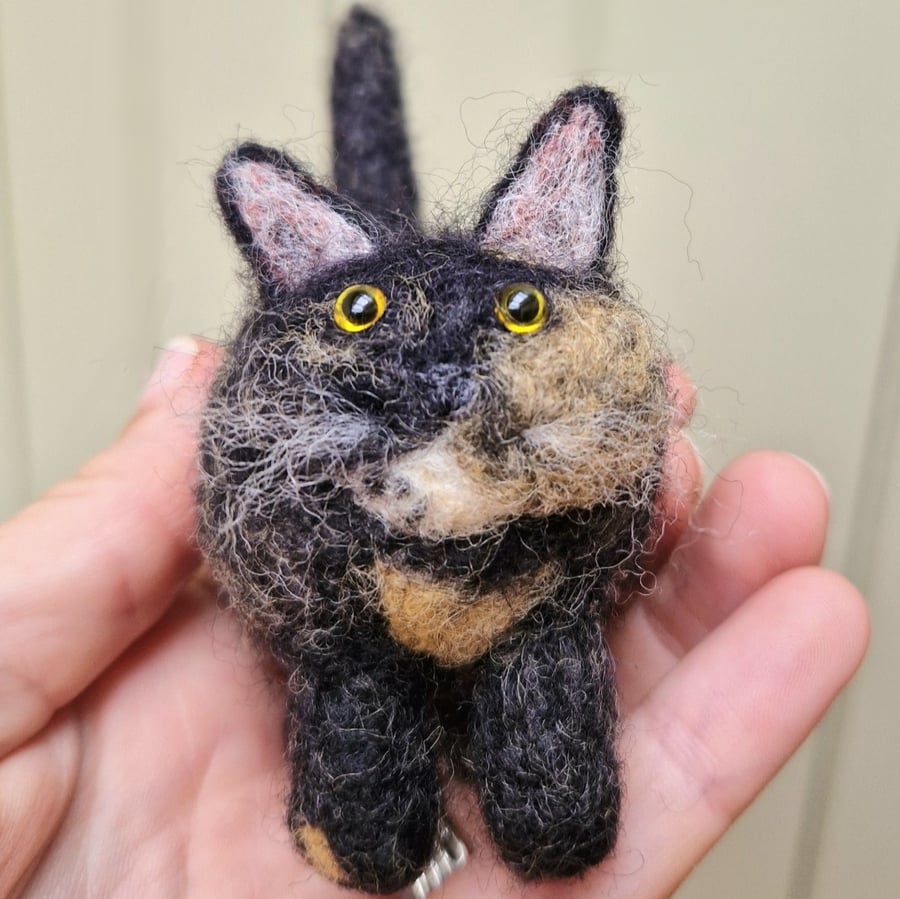 Needle Felted Cat Portrait - Custom Felt Cats, Calico Tricolour Tortoiseshell