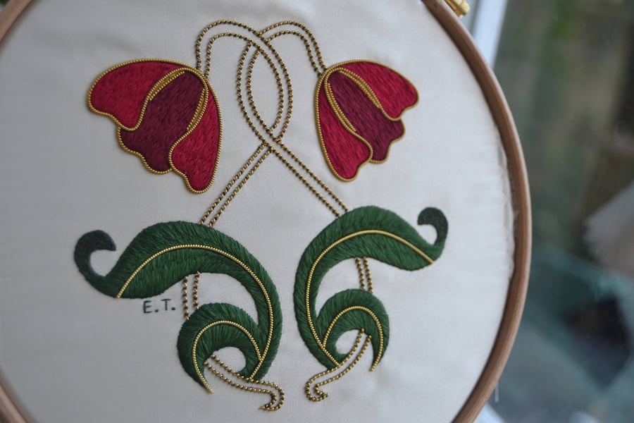 Art Nouveau Series - Tulips Embroidery Kit