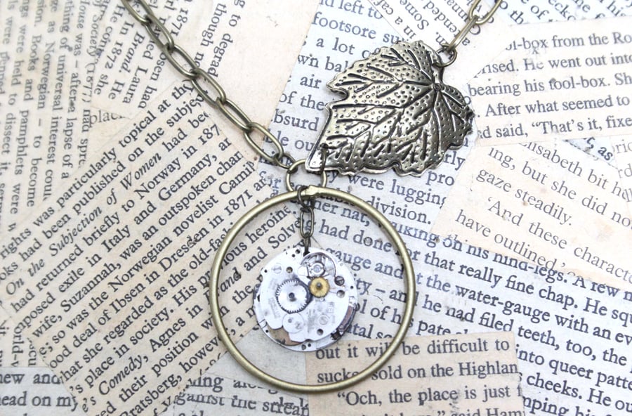 Steampunk Inspired Leaf Charm Metal Circle Necklace