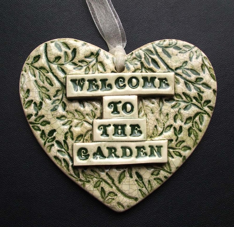 ceramic Welcome to the Garden heart decoration  folksy gardeners