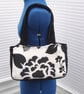 Handbag with black and with flowers - Image 1