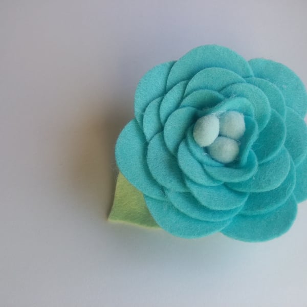 Large blue flower hair clip, wedding easter hair