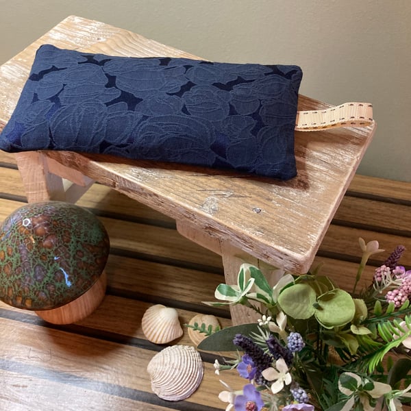 Serenity yoga meditation pillow 