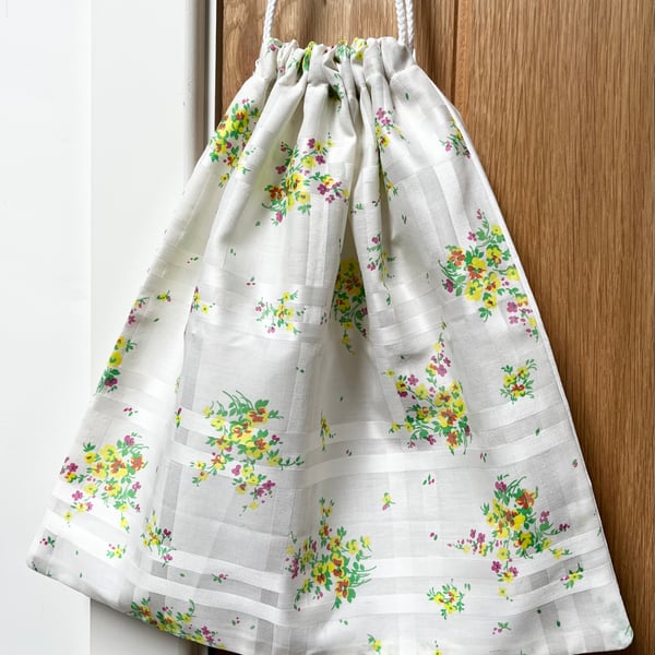 Vintage 1970s fine cotton drawstring bag 