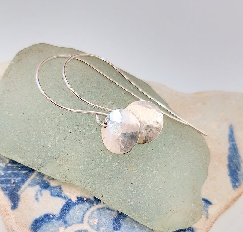 Sterling Silver Small Hammered Disc Earrings (ERSSDGDC1) - UK Free Post