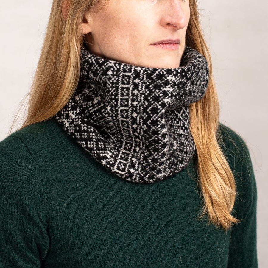 Monochrome snood, Fair Isle snood, infinity scarf, loop scarf, black and white, 