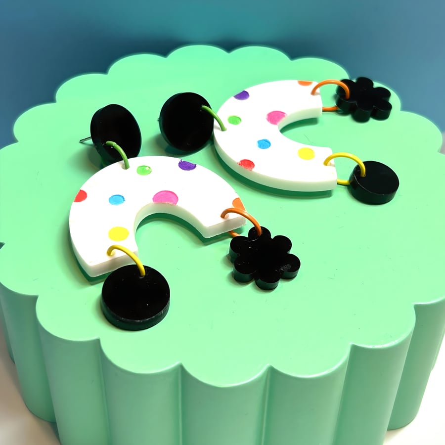 u shaped bright earrings with spots, statement acrylic earrings