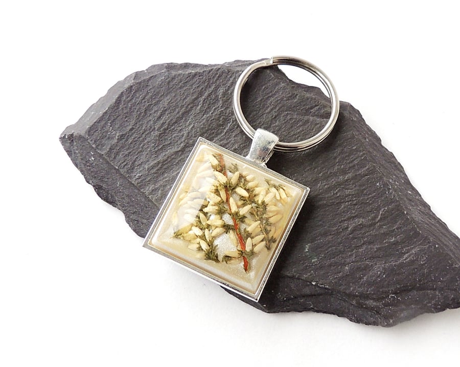 White Heather Flowers Keyring  1143