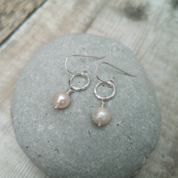 Sterling Silver Circle and Pearl Earrings - JBJ6001