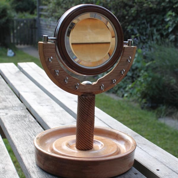 Jewellery stand with a mirror