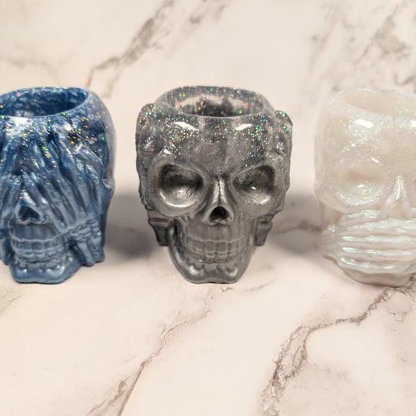 Resin Skull Jar – Glacier Shimmer