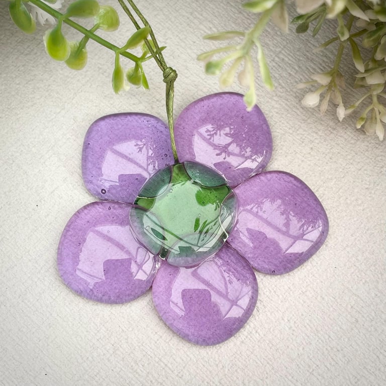 Lavender Pink - fused glass flower