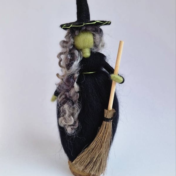 Needle felt witch, handmade dolls, witch doll, Halloween witch, witch figurines,