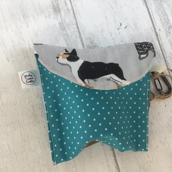 Dog treat or snack pouch with wipe-clean lining. Turquoise spot.