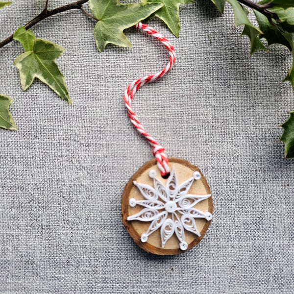 Quilled Snowflake  Small Wood Slice Christmas Decoration 
