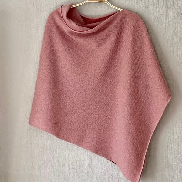 Soft Merino Lambswool calamine pink poncho 