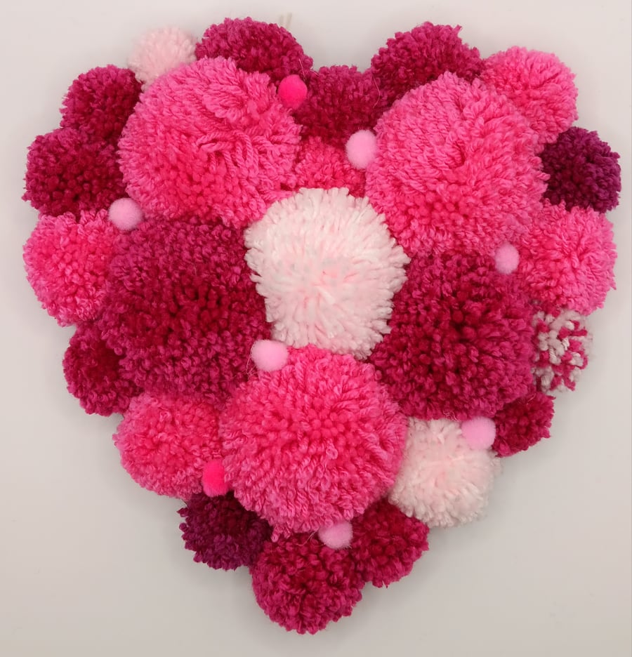 Pom pom hanging love heart