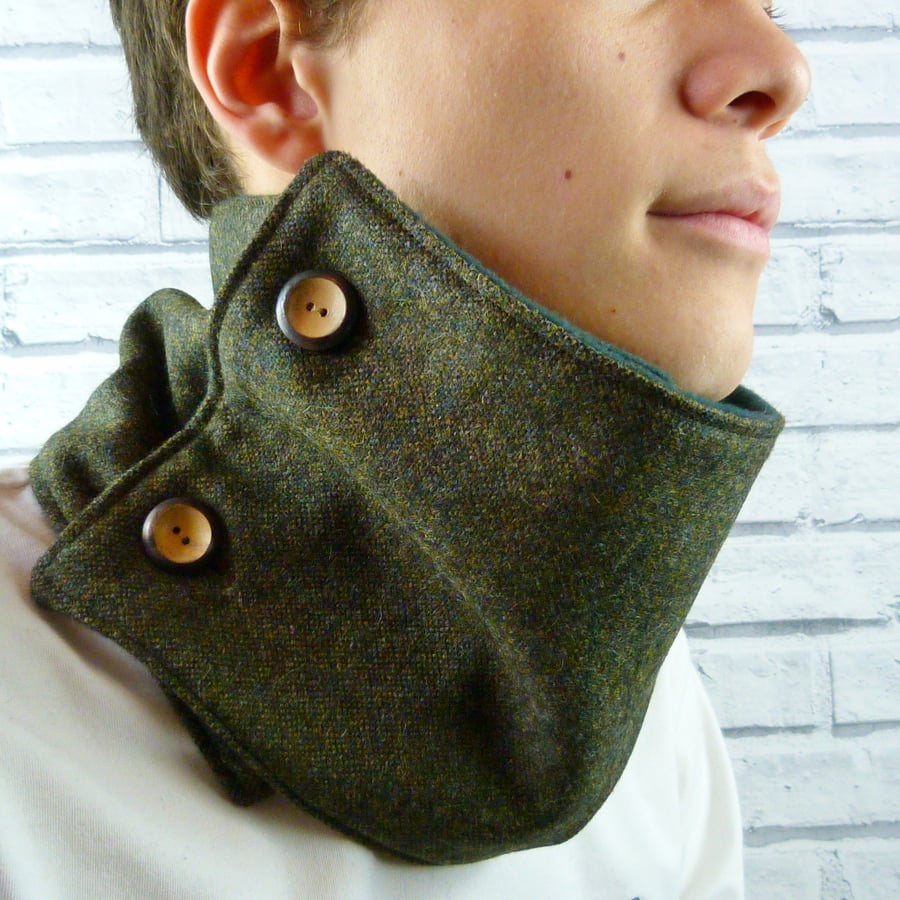 Yorkshire Tweed Neckwarmer Scarf - Dark Green