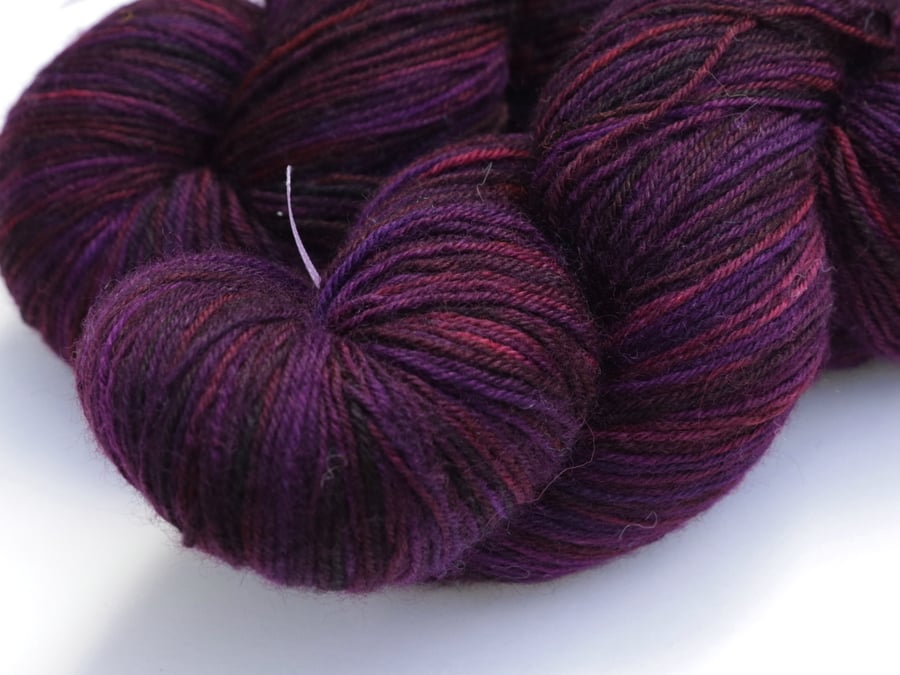 SALE: Imperfectly Perfect - Superwash Bluefaced leicester 4 ply yarn