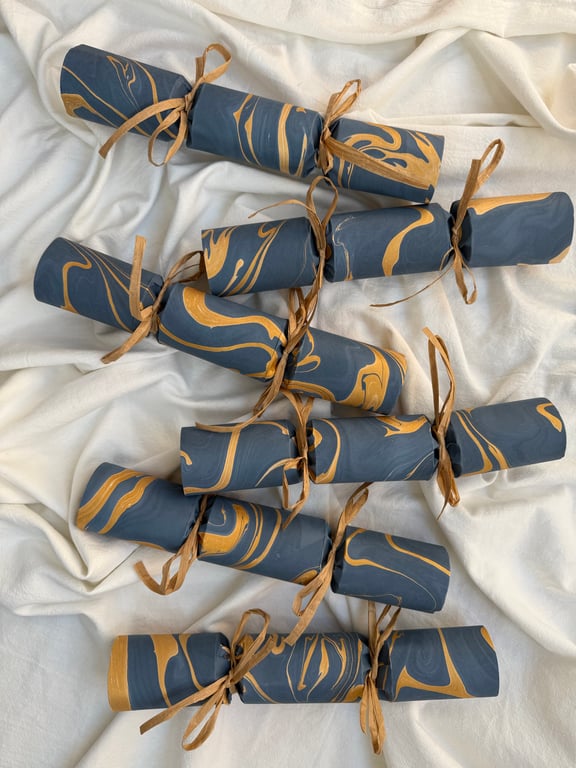 Luxury Handmade Christmas Crackers Box of 6 