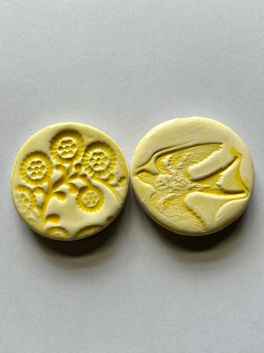 Set of 2 ceramic fridge magnets, keepsakes