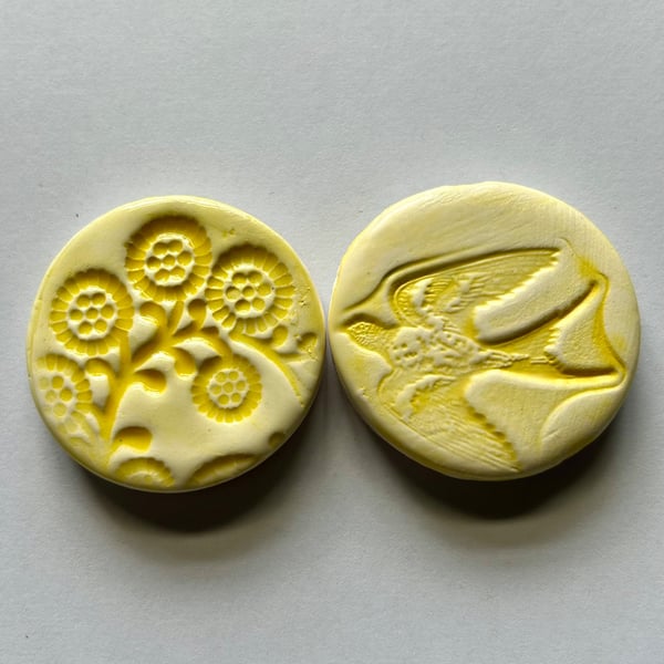 Set of 2 ceramic fridge magnets, keepsakes
