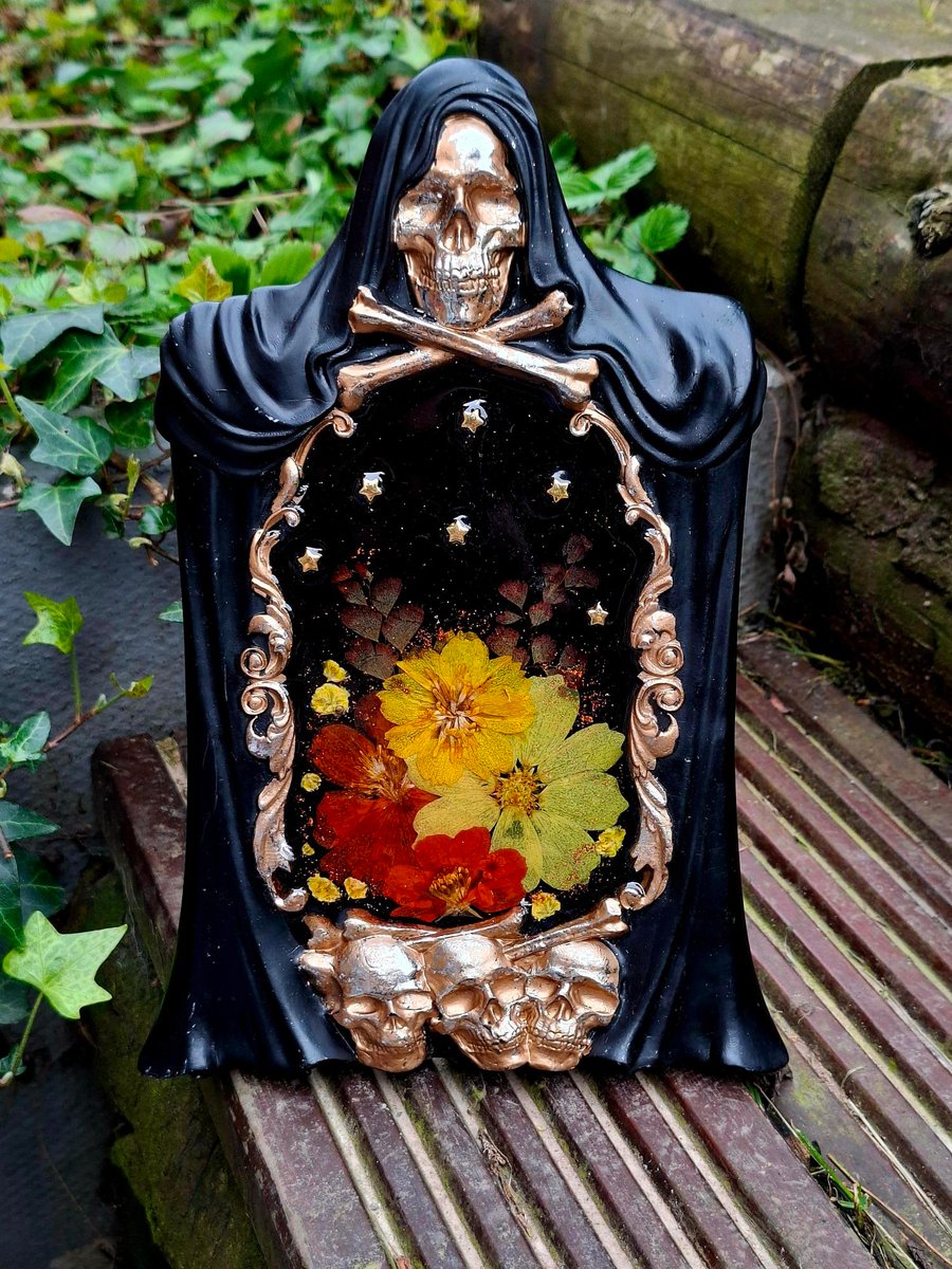 Gothic Spooky Photo Frame Grim Reaper Botanical Graveyard Halloween Resin