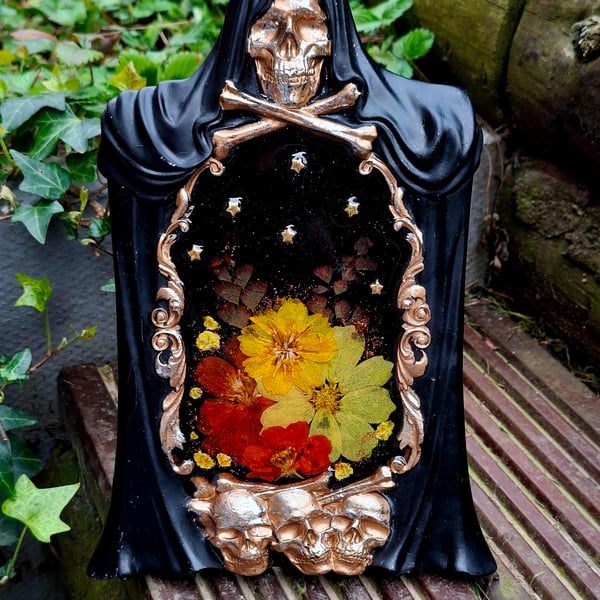Gothic Spooky Photo Frame Grim Reaper Botanical Graveyard Halloween Resin