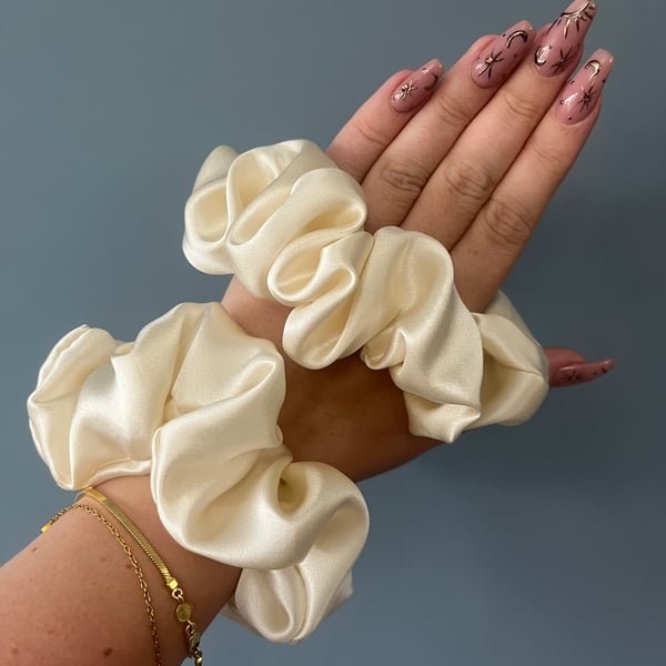 2 pure silk scrunchies. Colour clotted cream Perfect bridal accessory. 