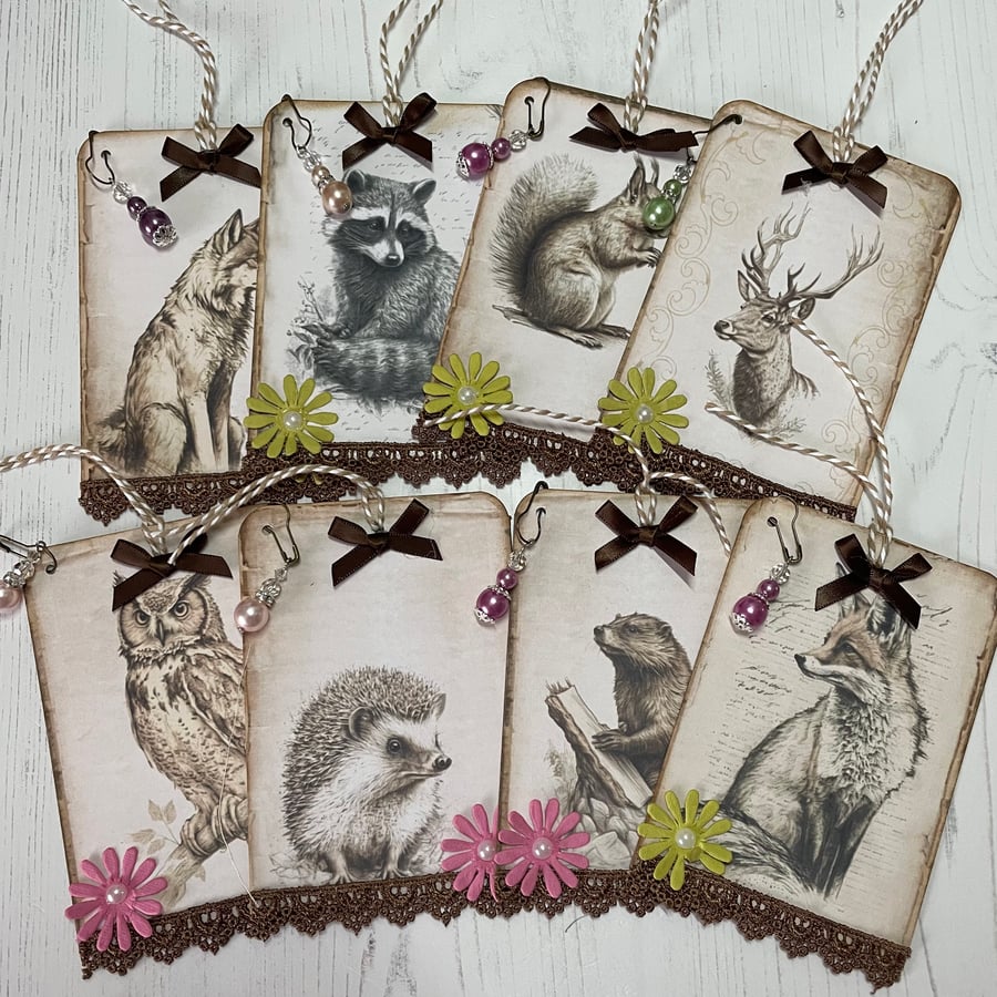 Set of 8 Tags, journal cards, Woodland Creatures PB11