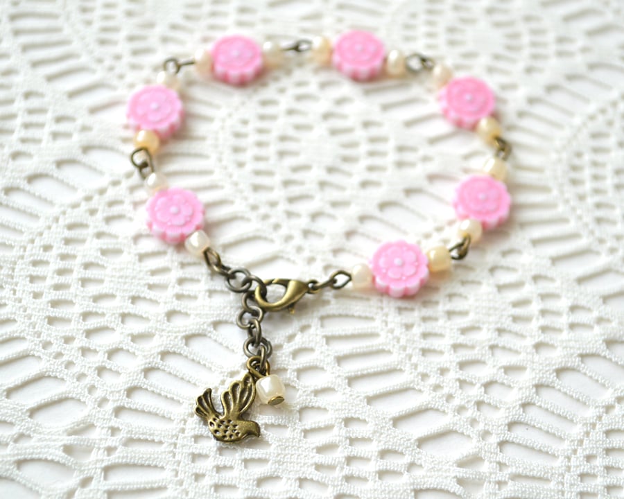 70% off! Pink Flowery Beaded Bracelet